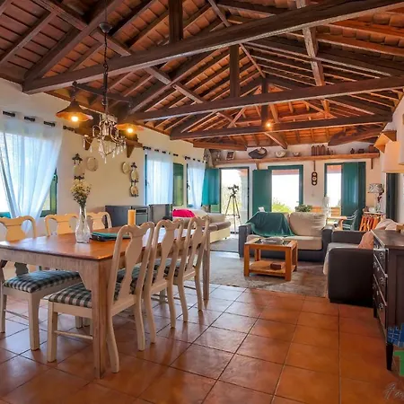 Casa Da 15 *